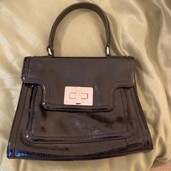 Simply Vera Vera Wang patent leather embossed handbag - Picture 1 of 4